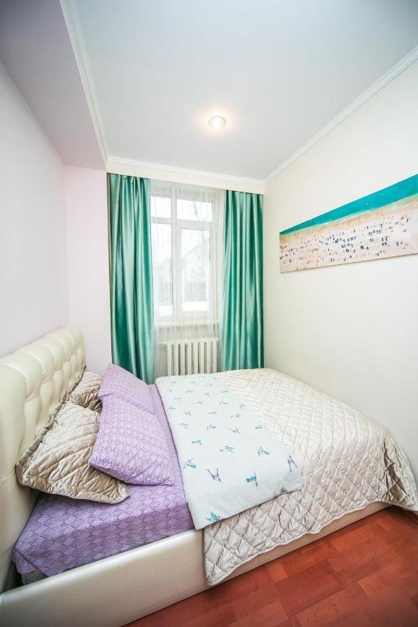 Apartment Ploshchad Pobedy 3 Komnaty มินสก์ ภายนอก รูปภาพ